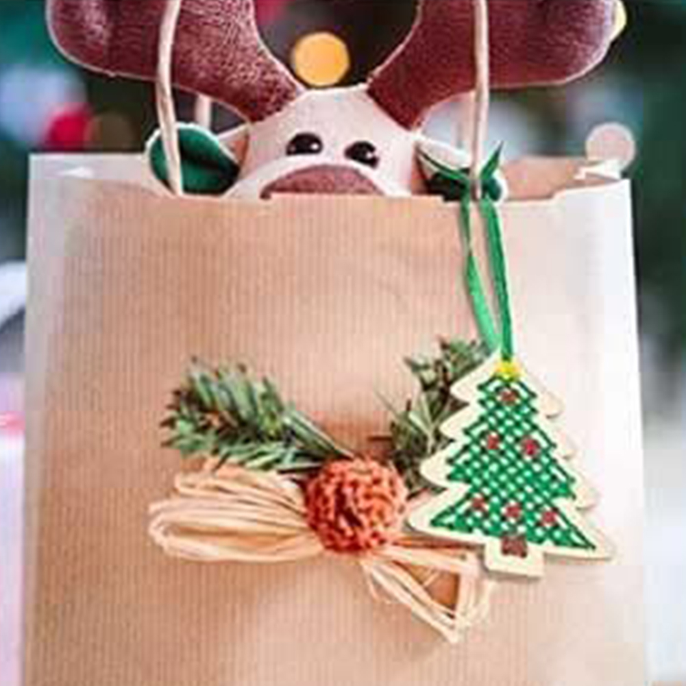 ชุดตกแต่งคริสต์มาสแบบปักครอสสต - Art Craft Christmas Tree บทวิจารณ์และราคา